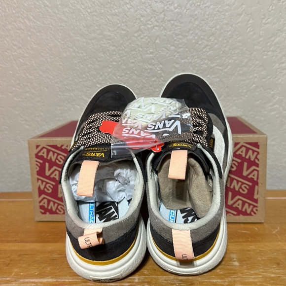 Vans Ultrarange Exo Se brown Suede multi marshmallow women’s size 5 - Picture 8 of 10